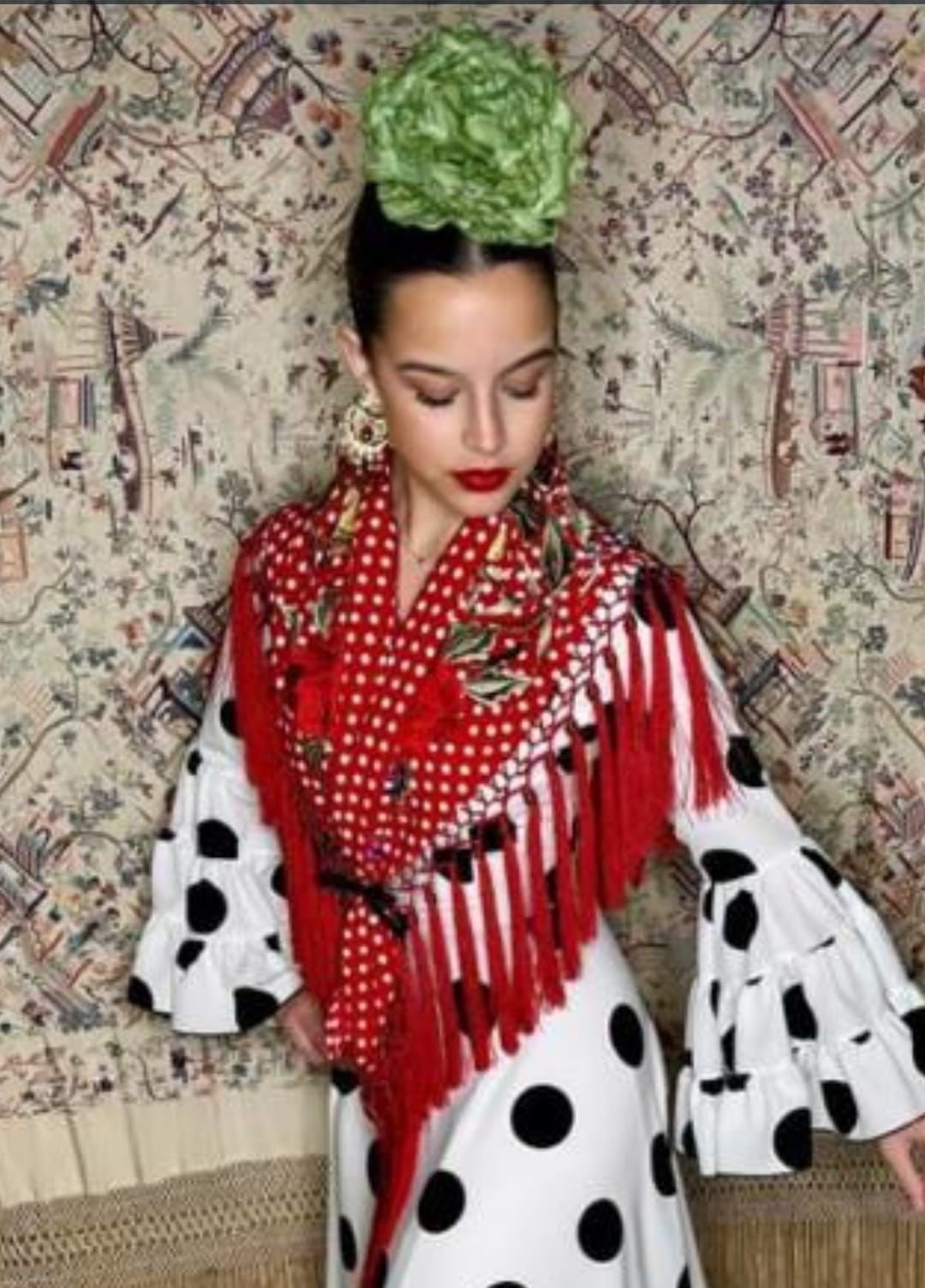 1000203494 Traje de Flamenca Modelo Manguara - Image 1