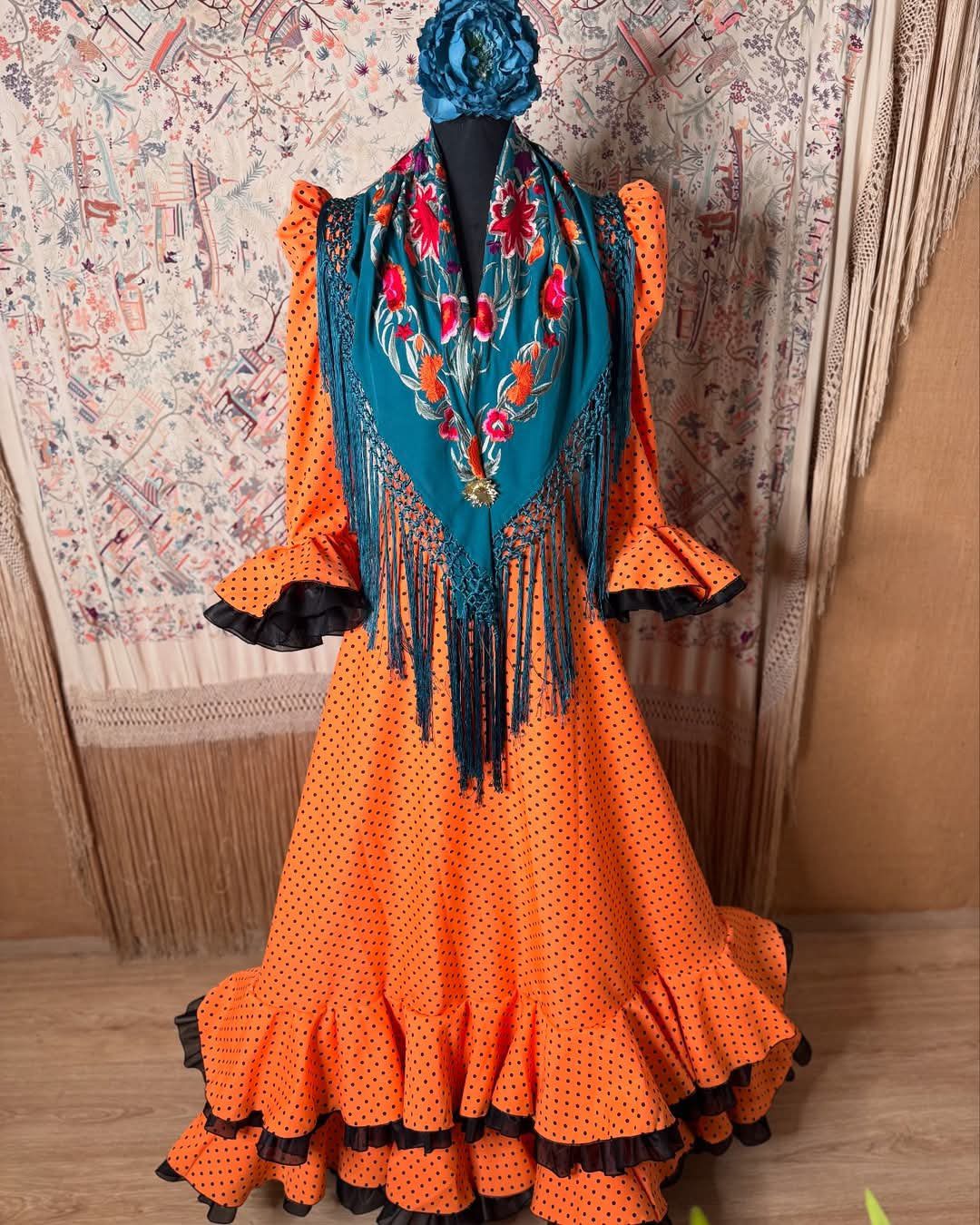1000708824 Traje de Flamenca Modelo Ajoli - Image 1