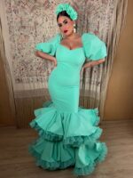 Traje de flamenca modelo Malagueña